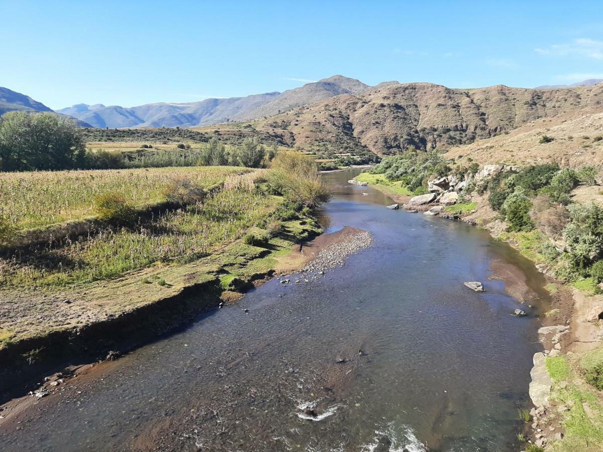 Twin Peaks Cottages And Horse Trekking Maseru Exterior foto